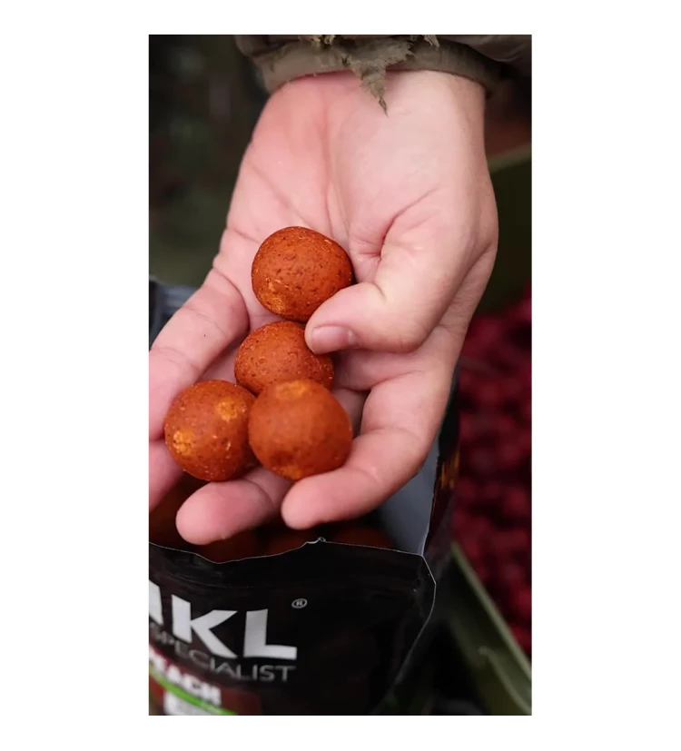 Nikl Ready boilie Chilli & Peach - Balení: 3kg, Průměr: 24mm