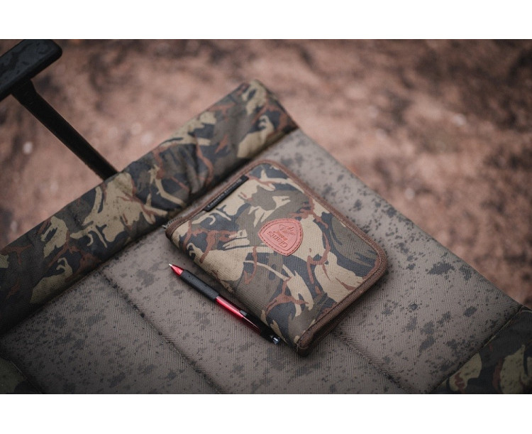 Giants Fishing Pouzdro na rybářské doklady License Wallet