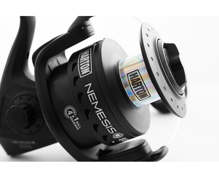 Prut Harton Nemesis 2,55m 500 g + naviják Harton Nemesis 8000