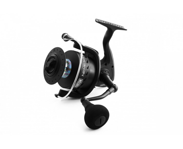 Prut Harton Nemesis 2,55m 500 g + naviják Harton Nemesis 8000