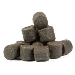 Mikbaits Pelety 2,5kg combo - Classic Halibut 28mm + 100ml lososový olej